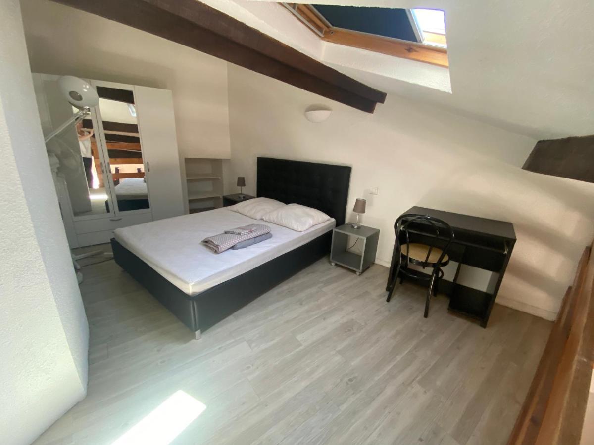 Le Cocon D'Avignon - T2 Duplex 40M2 - Centre Historique Intra Muros- Wifi Climatisation Exterior photo